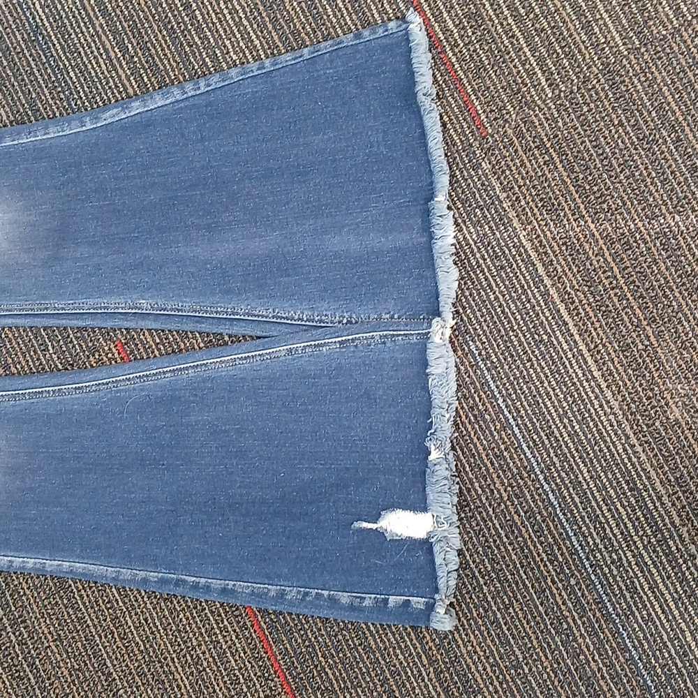 NWT KanCan Jeans high rise flare 28Wx33L - Picture 4 of 9